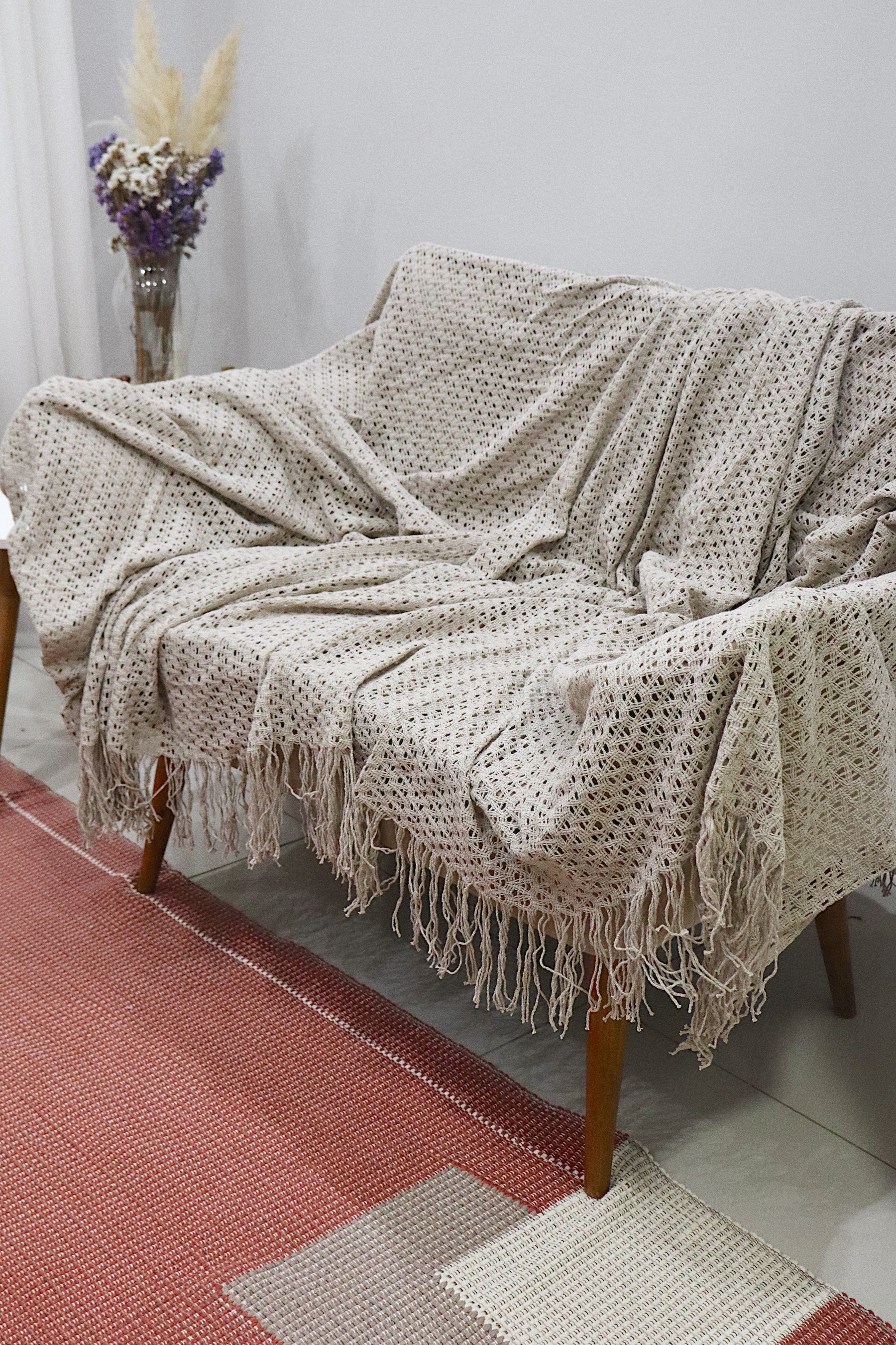 Manta para Sofá em Renda Bege 2,30x2,90m
