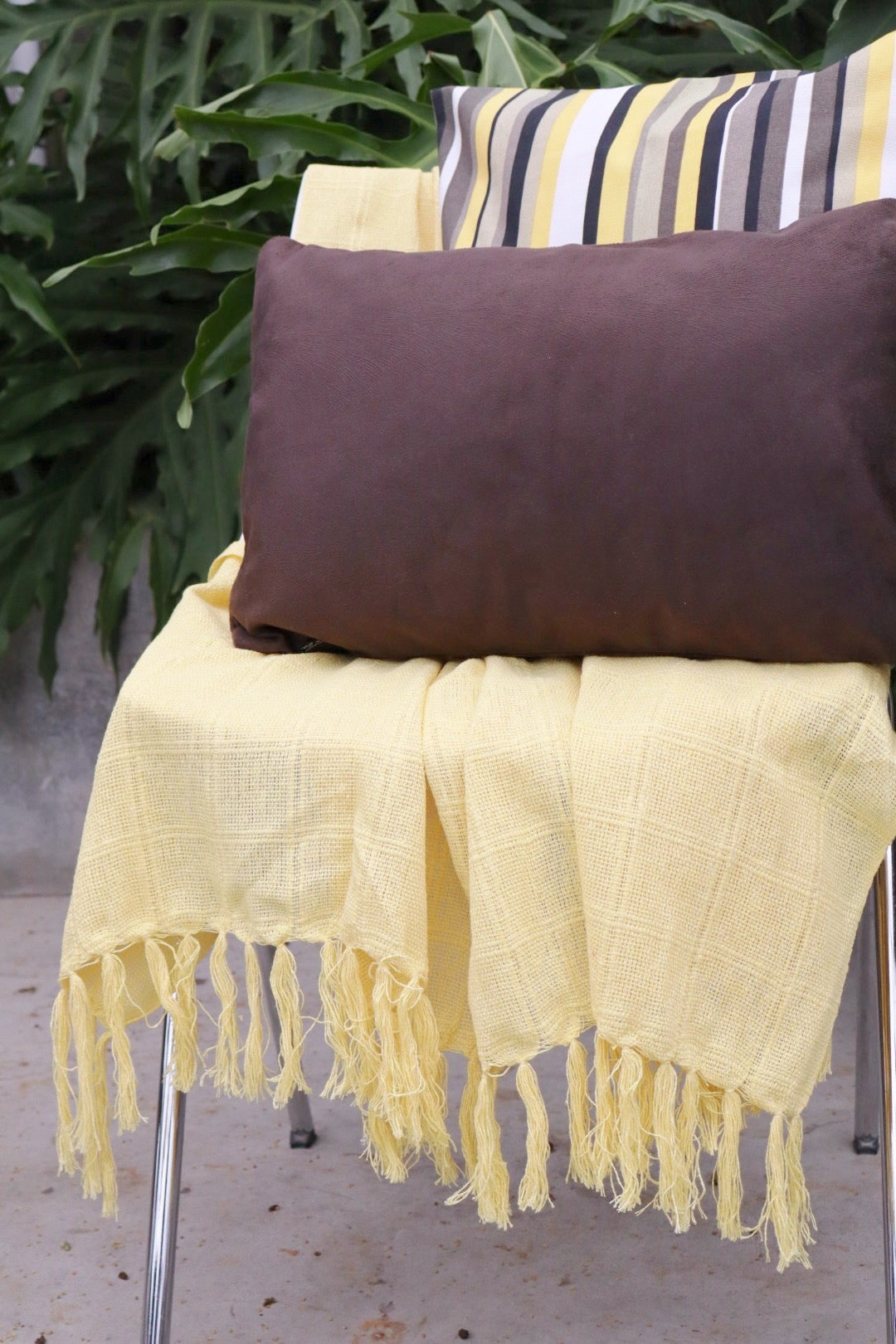 Kit Mantinha para Sofá Amarela + 2 Capas de Almofadas