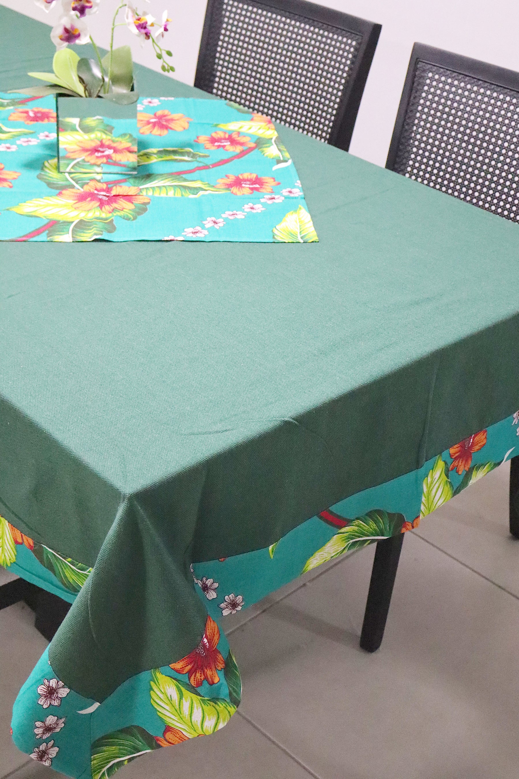 Toalha De Mesa Chita com Composê Verde 1,5mx2,5m