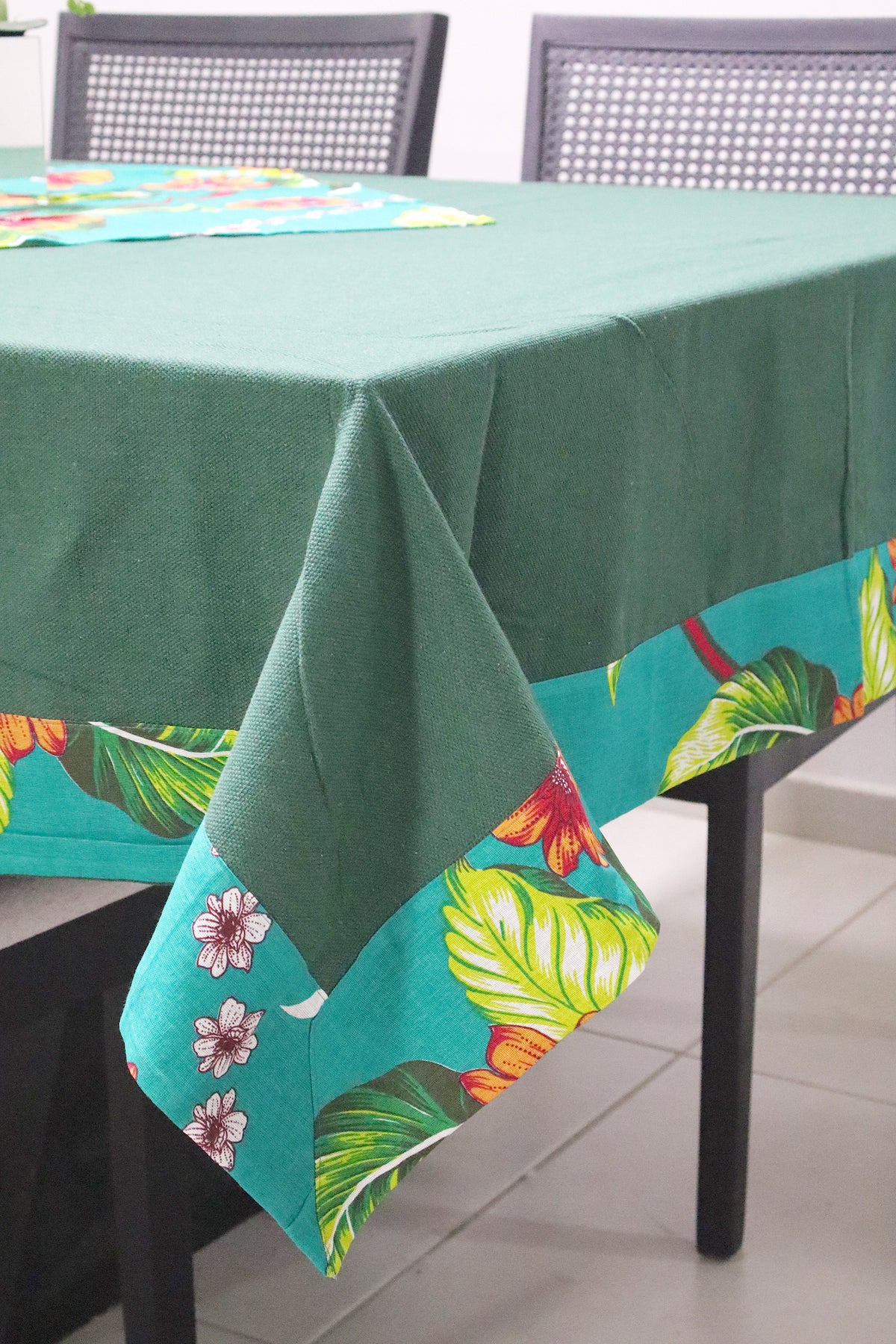 Toalha De Mesa Chita com Composê Verde 1,5mx2,5m