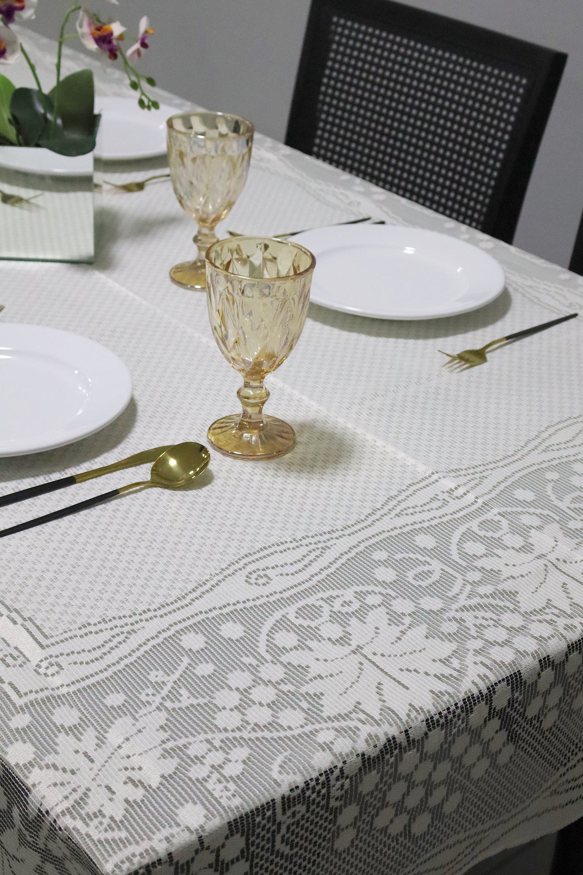 Toalha de Mesa Renda Cru 1,5mx2,2m