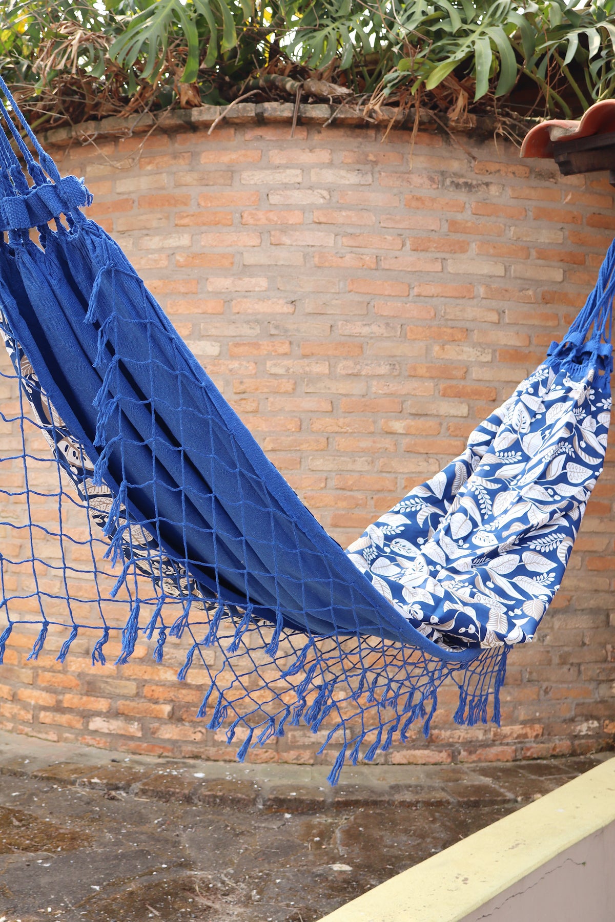 Rede de Algodão Forrada com Belize Semi Impermeável - Folhas Azul