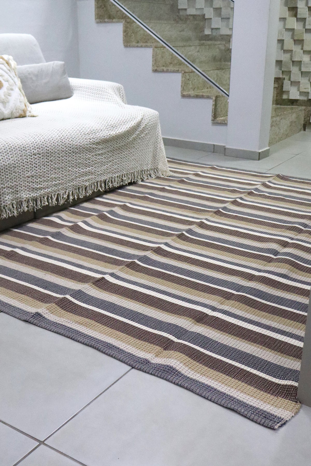 Tapete em Linha Listrado Azul, Marrom, Mostarda e Cru 2,00x3,00m
