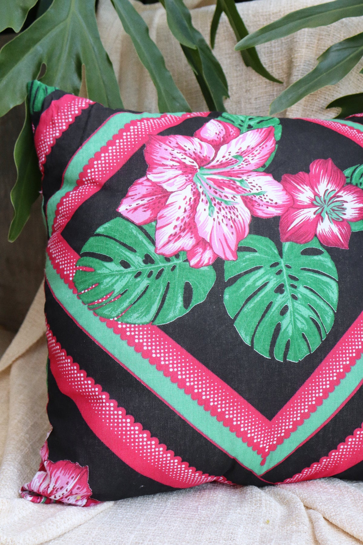 Capa de Almofada Chita Preta com Verde 65x65