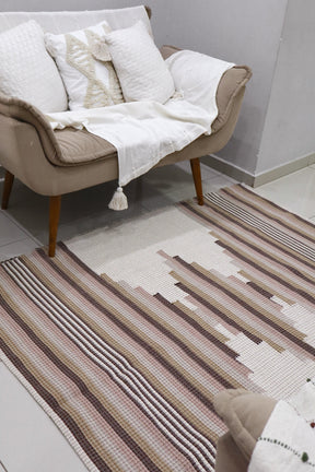 Tapete de Bico Linha Trabalhado Marrom 1,50x2,00m