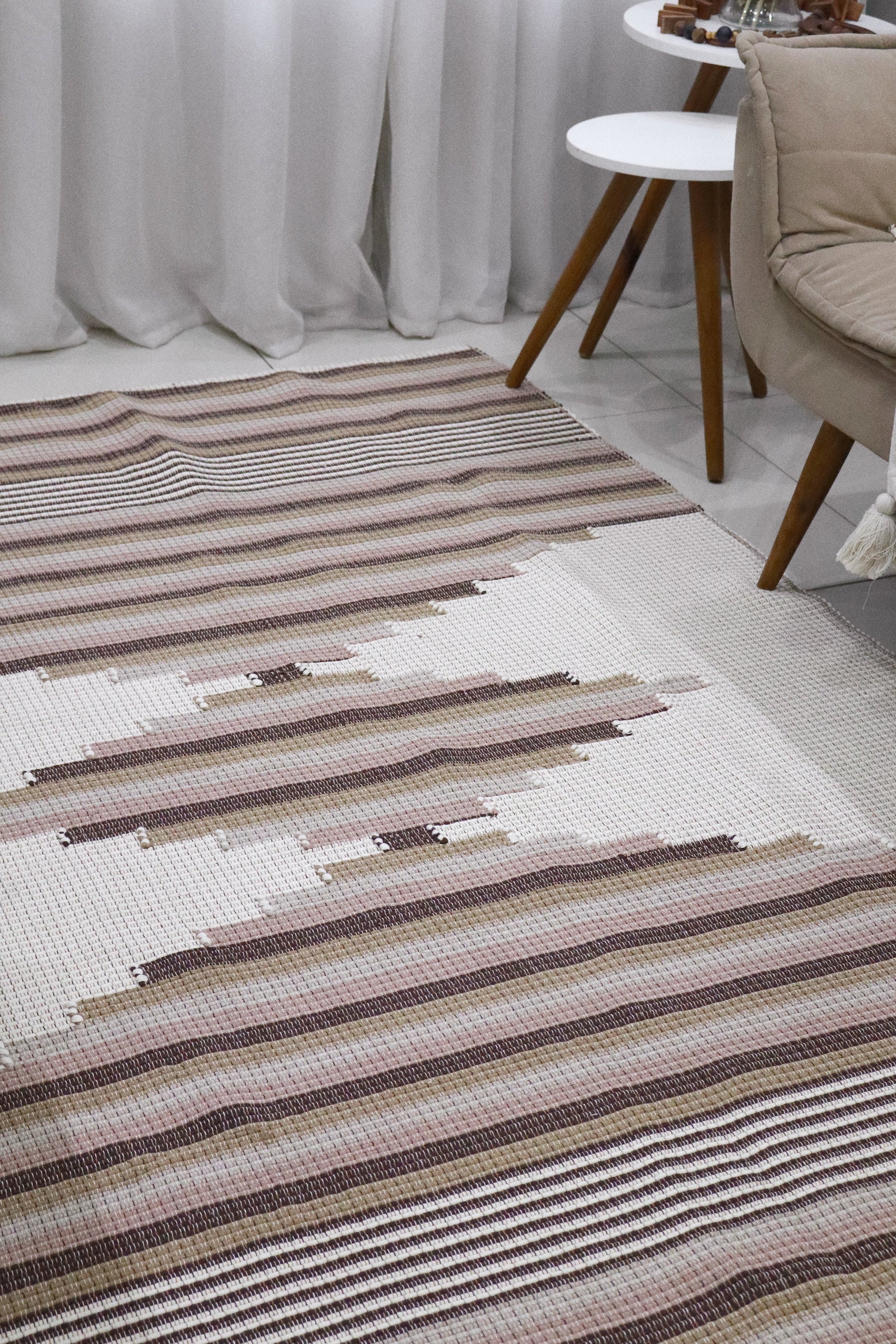 Tapete de Bico Linha Trabalhado Marrom 1,50x2,00m