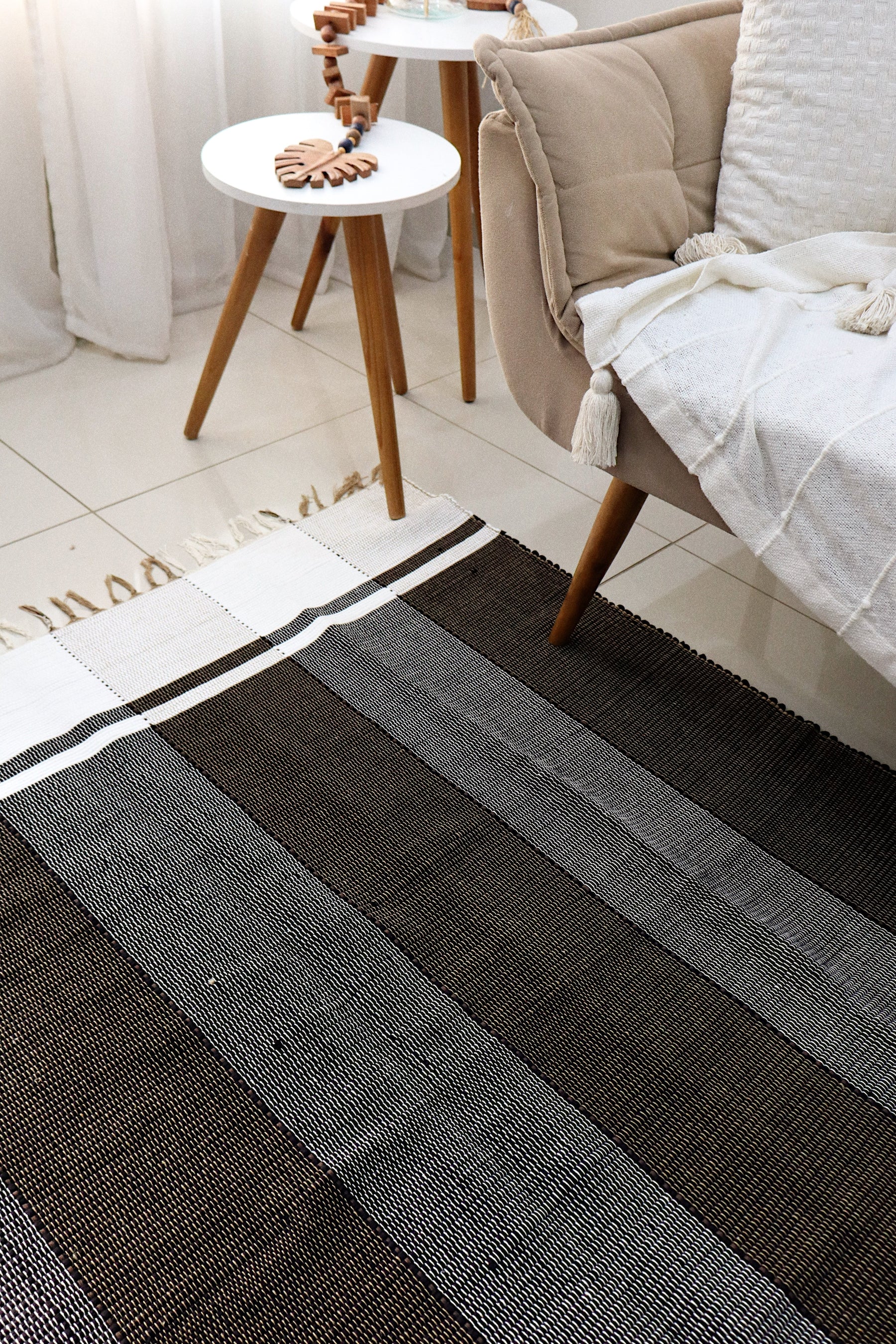 Tapete em Malha Moldura Preto 1,50x1,50m