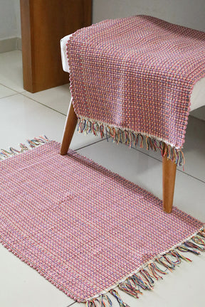 Par de Tapete de Malha Rosa Claro