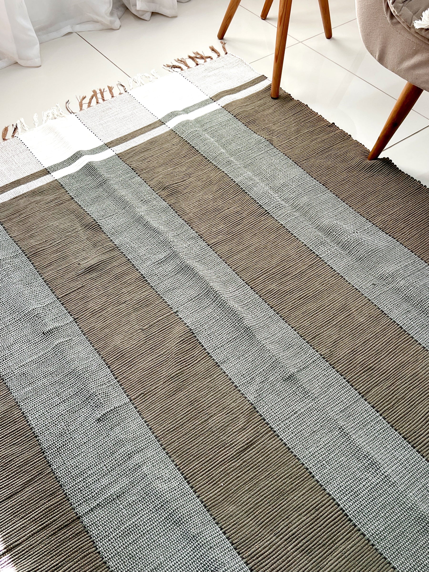 Tapete em Malha Moldura Marrom 1,50x2,00m