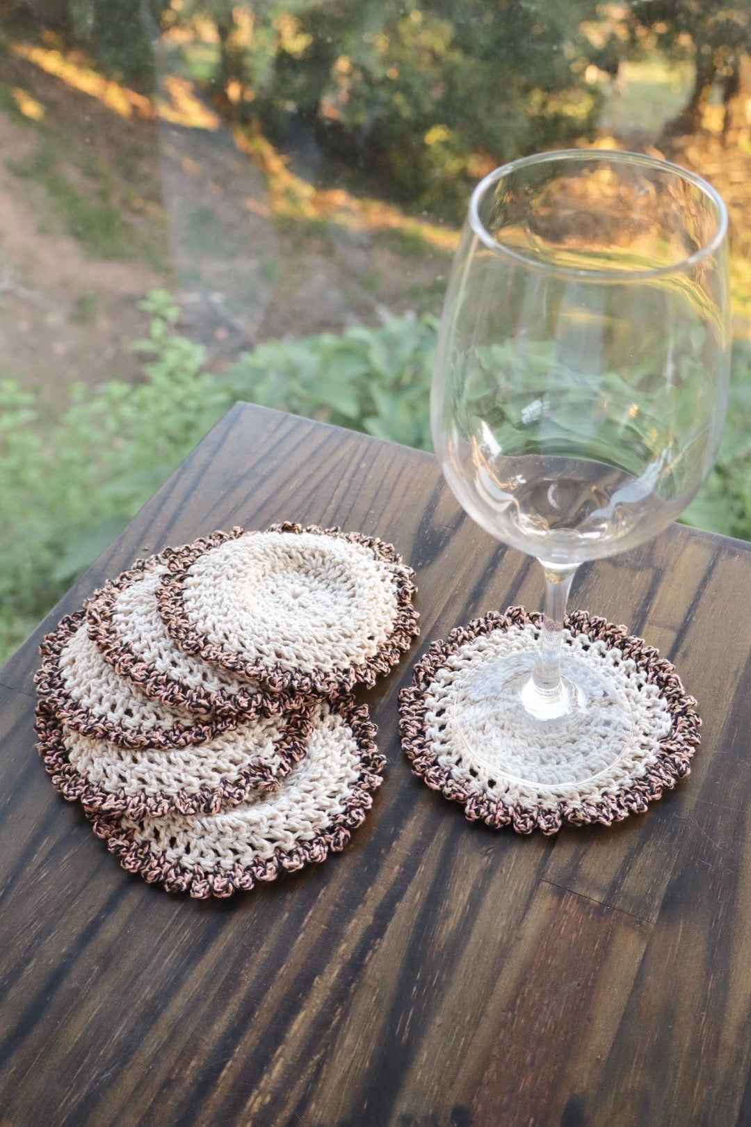 Kit 6 Porta Copos / Descanso Para Copos Crochê Malha Cru com Beirada Marrom Mescla