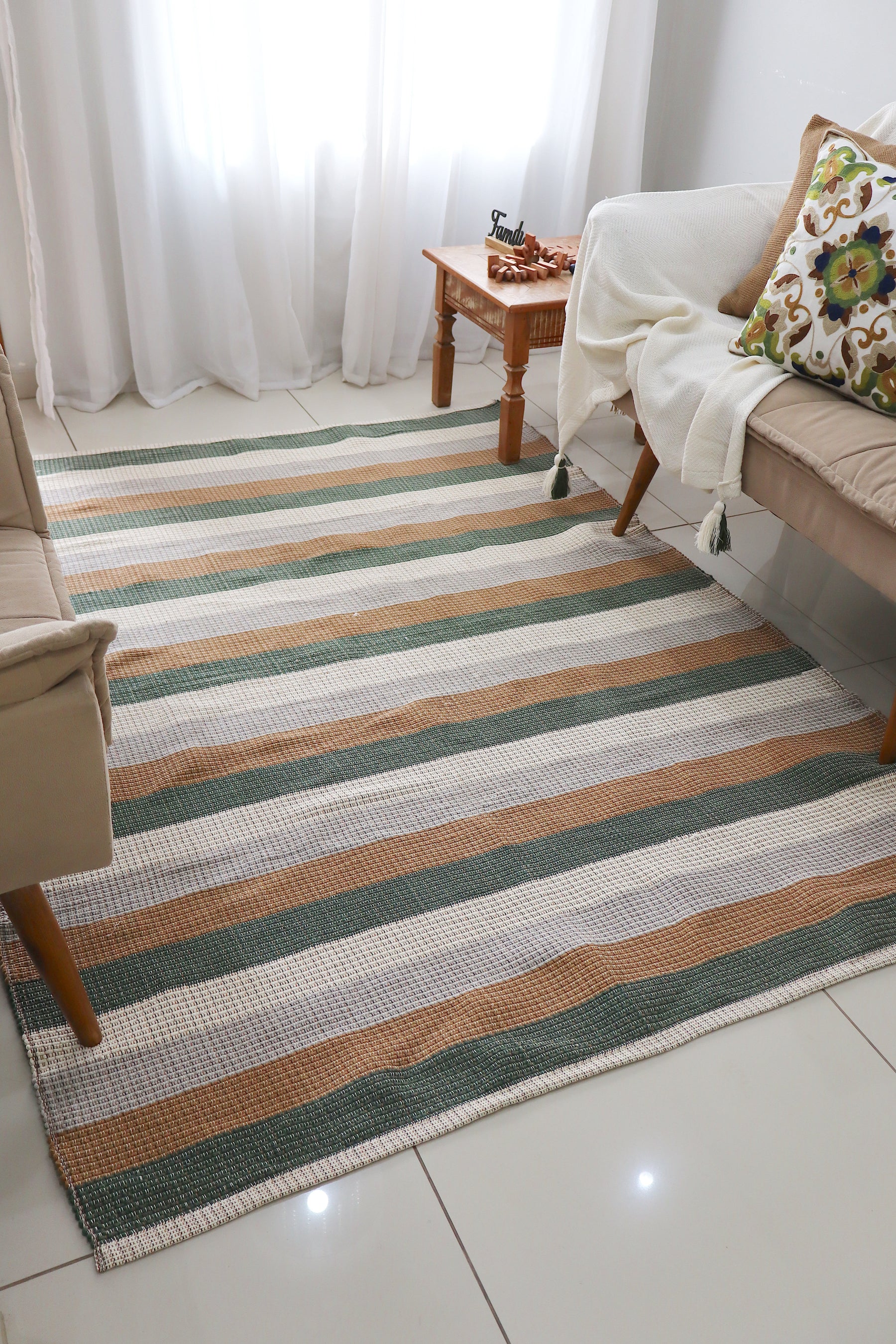 Tapete em Linha Listrado Verde e Marrom 2,00x3,00m