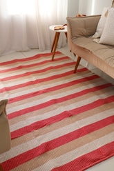 Tapete em Linha Listrado Vermelho, Bege e Cinza 1,50x2,00m