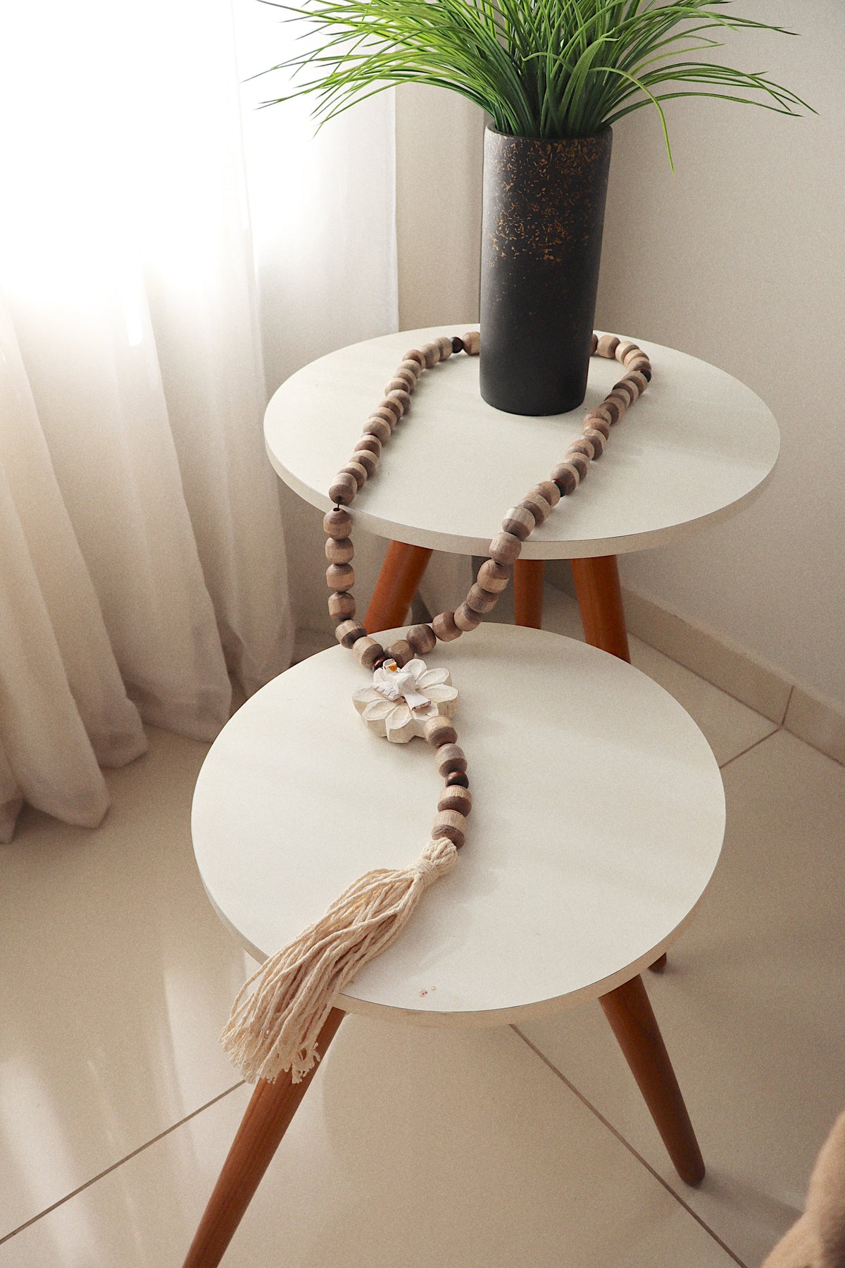 Colar / Terço de Mesa Decorativo Flor Com Divino
