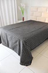Colcha Casal Bolinhas Dupla Face Preta 2,10x2,40m