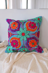 Capa de Almofada Bordada em Linho Indiana 45x45 EST03