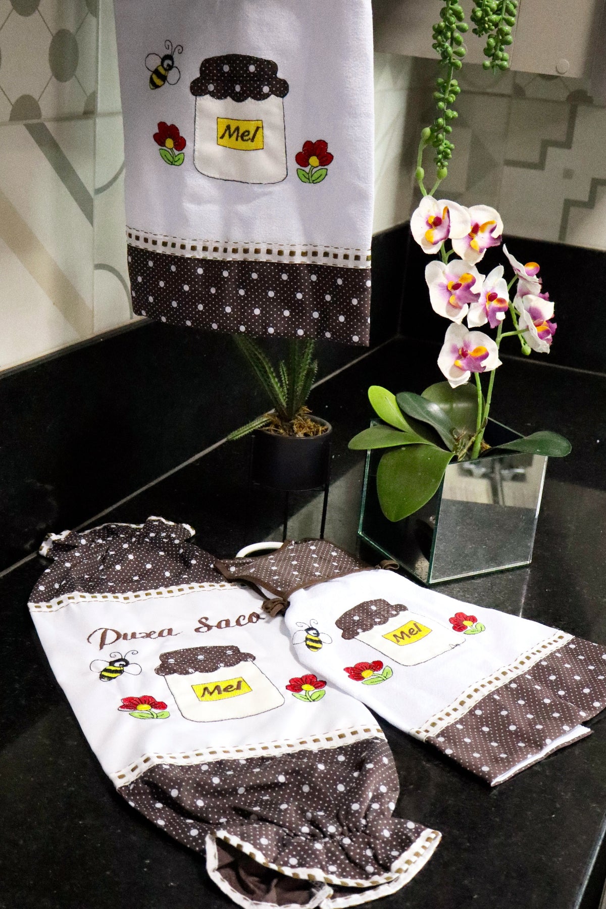 Kit Cozinha 3 Peças - Bate Mão, Pano De Prato E Puxa Saco Mel Preto