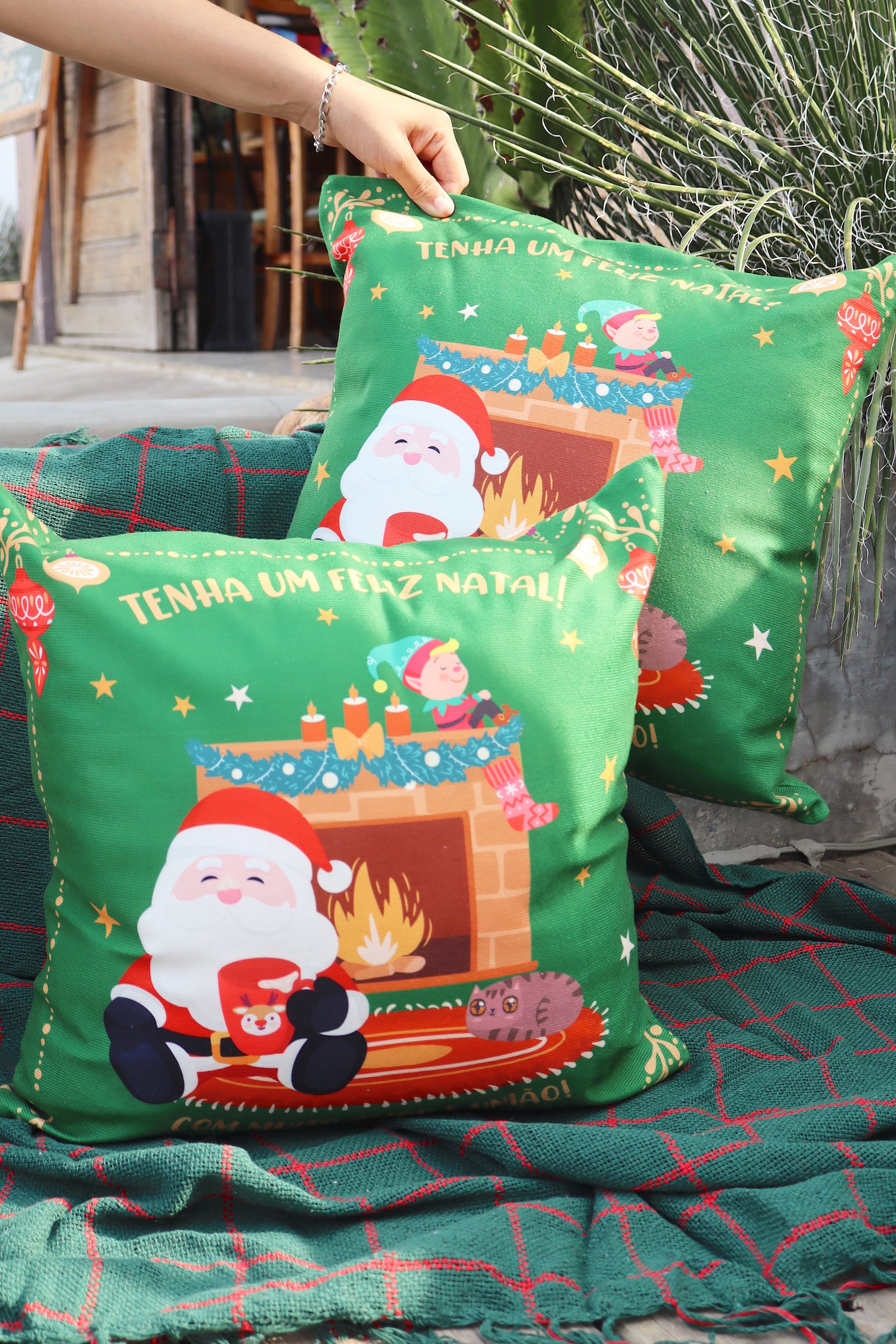 Capa de Almofada Decorativa Dupla Face Tenha um Feliz Natal