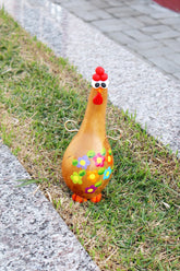 Galinha Porta Caneca em Cabaça Mostarda