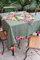 Toalha de Mesa com Barra de Chita Verde/ Preta com Composê 1,5mx1,5m