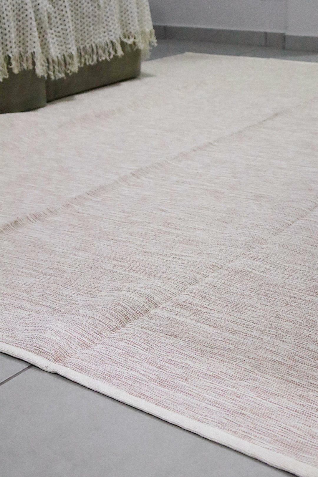 Tapete em Linha Mesclado Bege e Cru 2,00x2,50m
