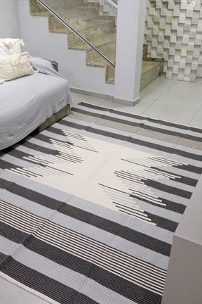 Tapete de Bico Linha Preto e Cinza 2,00x3,00m