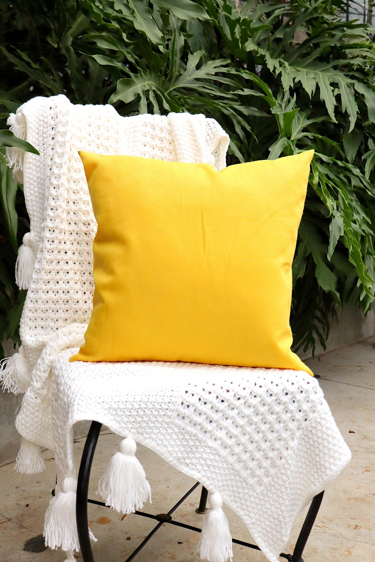 Capa de Almofada Oxford Lisa Amarela 65x65