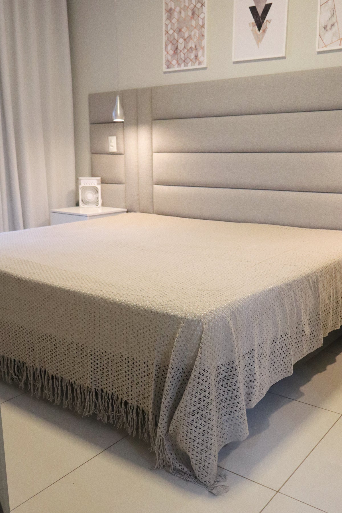 Colcha para Cama Casal em Renda Bege 2,30x2,90m
