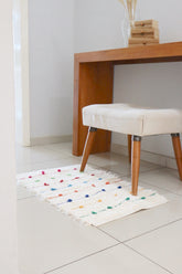 Tapete Algodão Felpudo Puxadinho Pompom Arco Íris Colorido 50x80cm