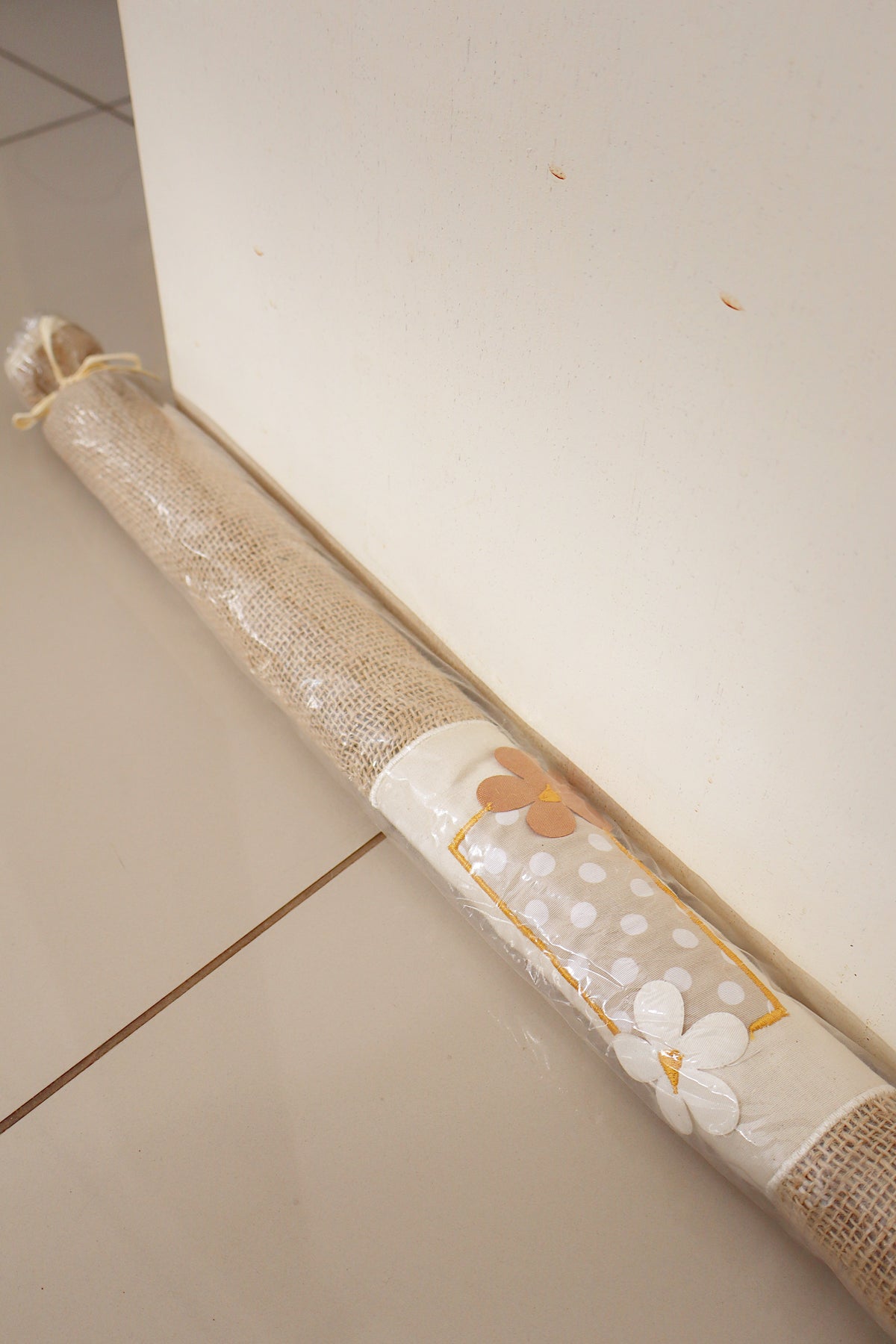 Peso Porta Cobra Juta Bege e Branco 80cm