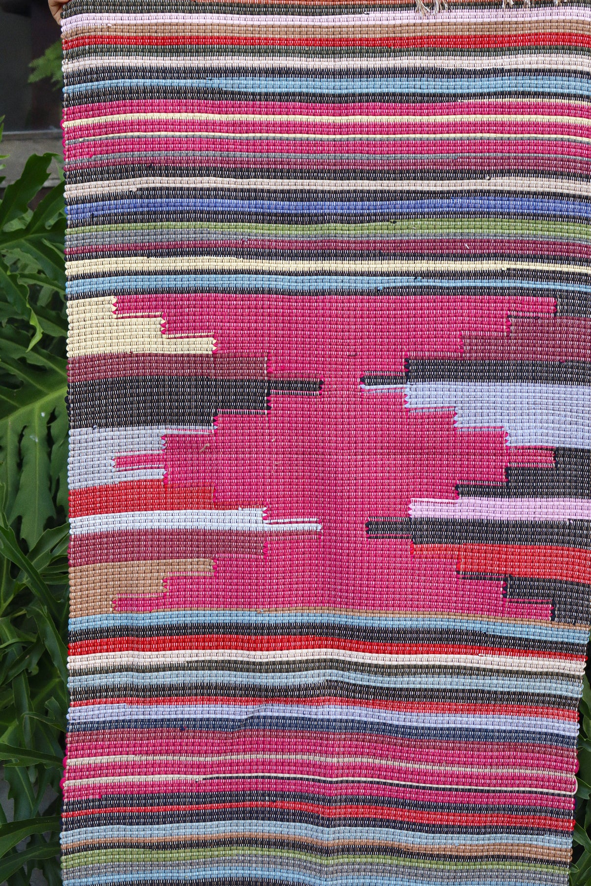 Tapete Médio Malha Bico Rosa