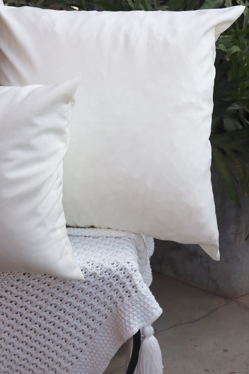 Capa de Almofada Oxford Lisa Off White Cru 45x45