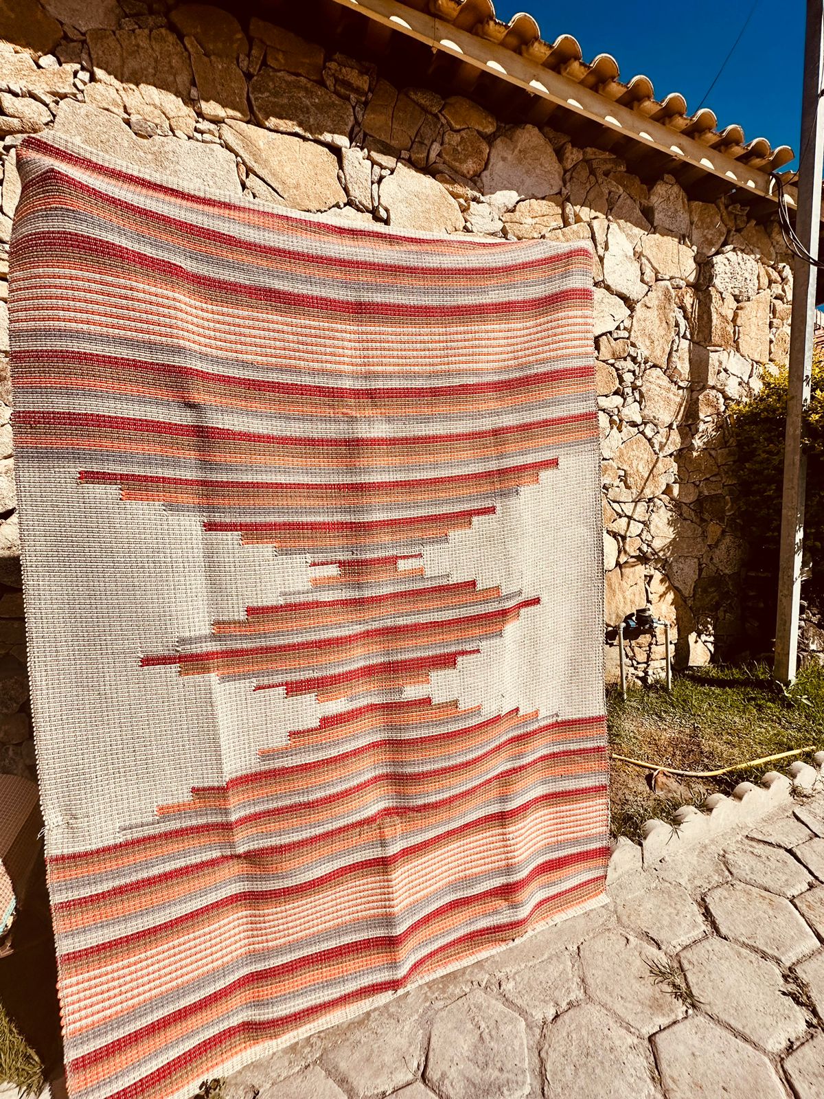 Tapete de Bico Linha Trabalhado Colorido Laranja 1,50x2,00m