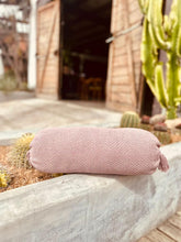 Almofada Rolinho Bala Rosê
