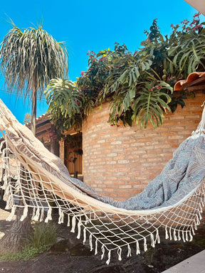Rede de Algodão Forrada com Belize Semi Impermeável - Folhas Costela de Adão Cinza