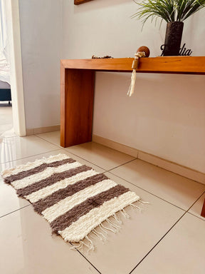 Tapete Algodão Felpudo Café com Leite Listrado 50x80