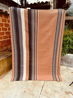 Tapete em Linha Listrado Marrom 1,50x2,00m