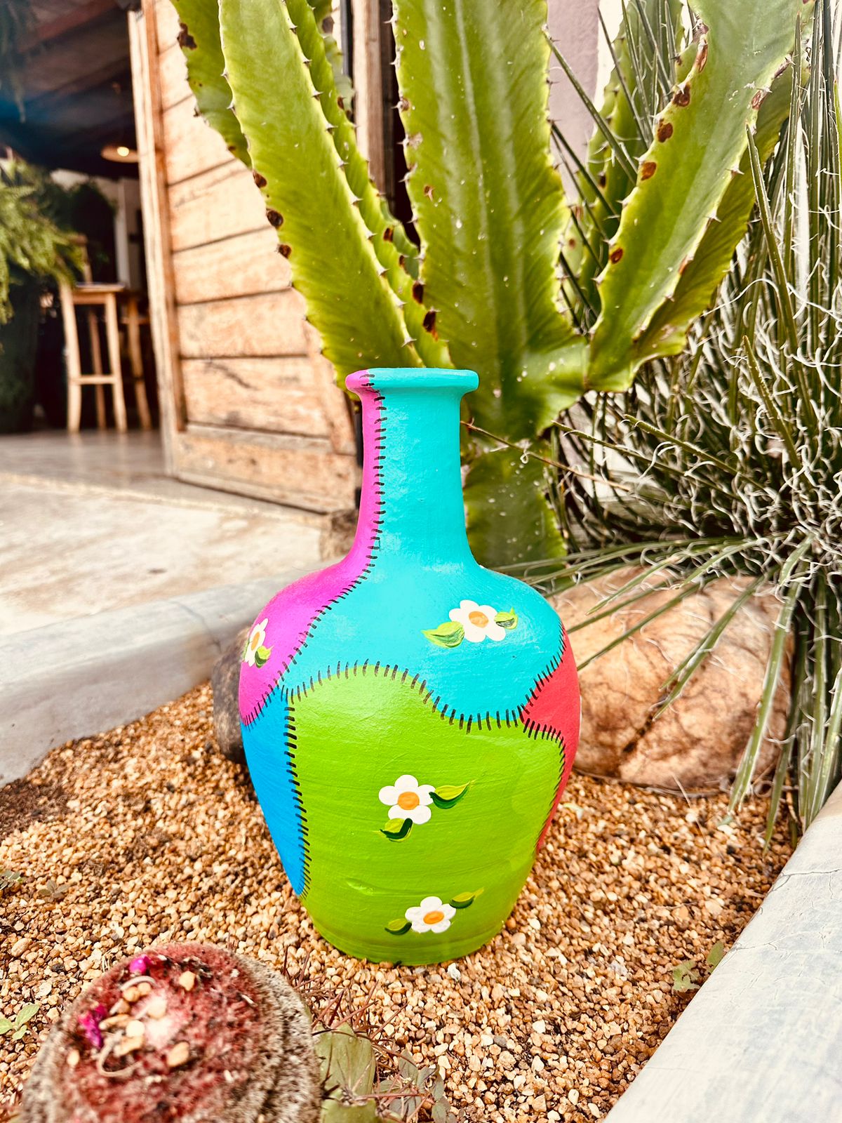 Moringa em Cerâmica Pintada Patchwork