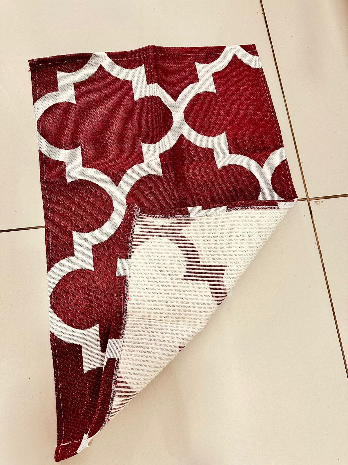 Tapete 42x64cm Antiderrapante Supreme Vinho