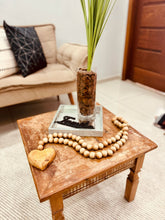 Colar / Terço de Mesa Decorativo Coração Bege