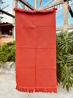 Tapete Médio Linha Liso Terracota com Franja 0,90x1,50m