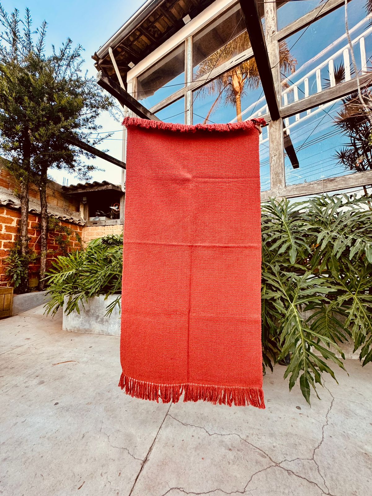 Tapete Médio Linha Liso Terracota com Franja 0,90x1,50m
