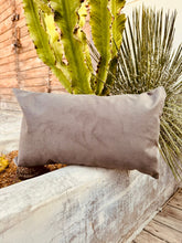 Capa de Almofada Baguete Retangular Suede Lisa Grafite - 30x50