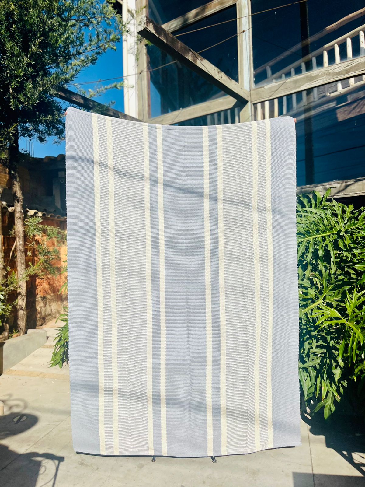 Tapete em Linha Cinza Listrado 1,50x2,00m