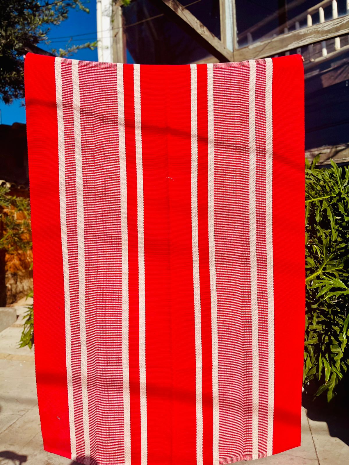 Tapete em Linha Listrado Vermelho 1,50x2,00m