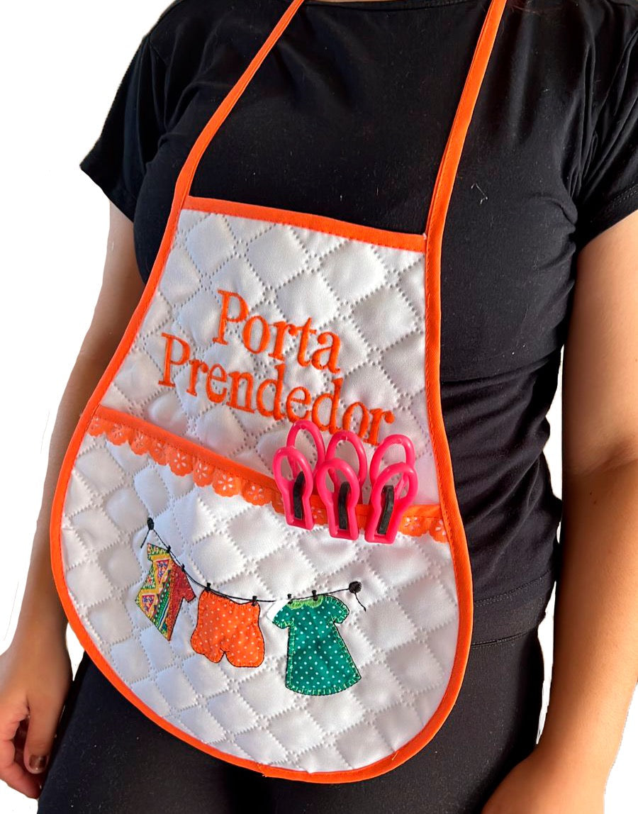 Avental Porta Prendedor de Roupas Branco com Viés Laranja