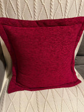 Capa de Almofada em Chenille com Aba Lateral Vinho 45x45