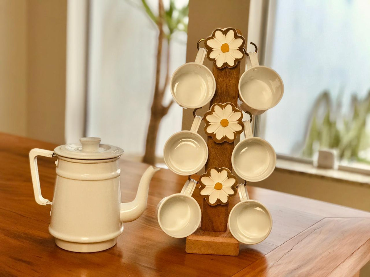 Kit completo Porta Caneca Madeira + Bule e 6 Canecas Branco
