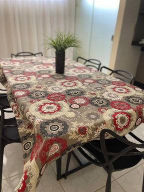 Toalha de Mesa Impermeável Mandala Vermelha 1,45mx2,2m